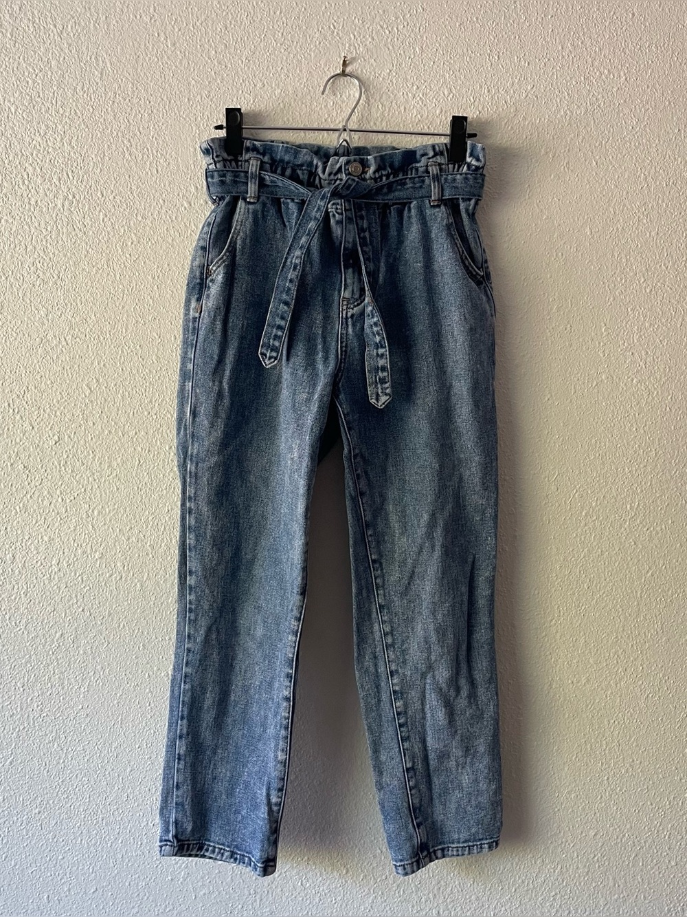 PacSun Mom Jeans Paperbag Waist Tie Belt Light Wash Women’s 27 High Rise Short